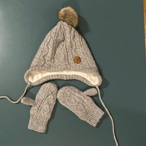 Gap hat & mittens, toddler, size 18-24m